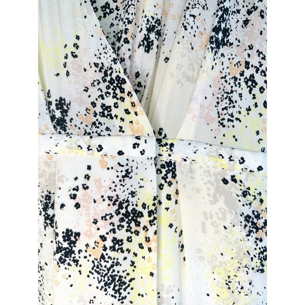 Equipment Tavine 100% Silk Wrap Dress Pockets Kimono Sleeve Abstract Floral Sz 4